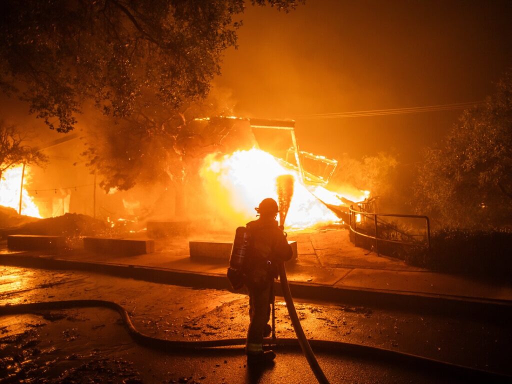 Wildfires Devastate Los Angeles: 2 Dead, 1,000 Structures Destroyed